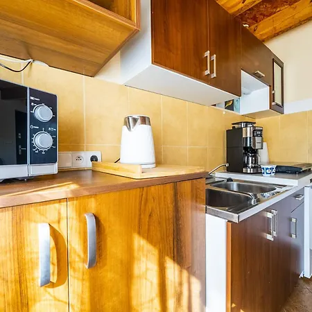 Zagroda Lodge *