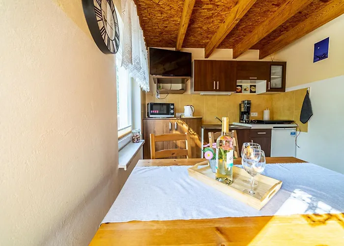 Zagroda 山林小屋 *